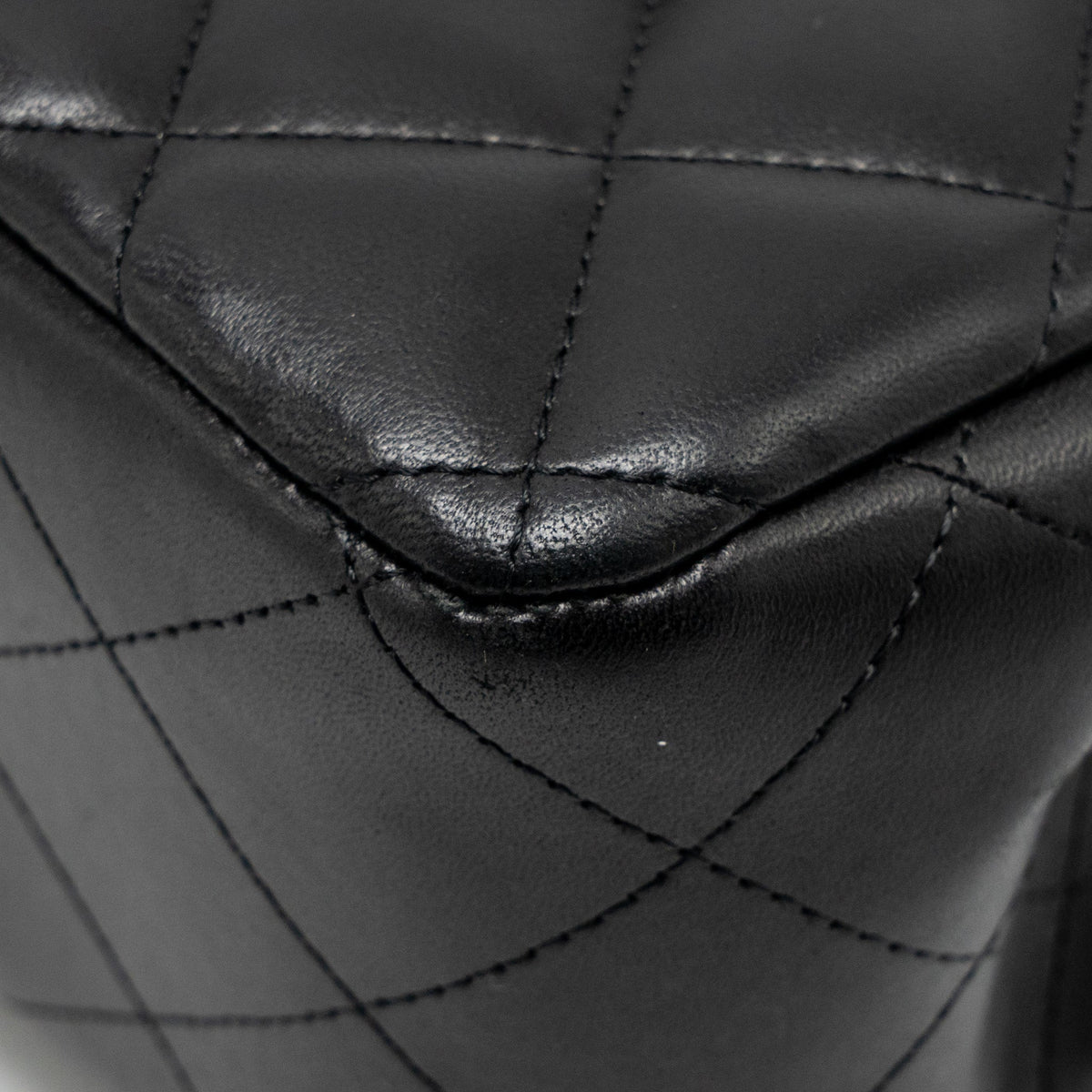 chanel-jumbo-classic-double-flap-bag-lambskin-so-black-copy