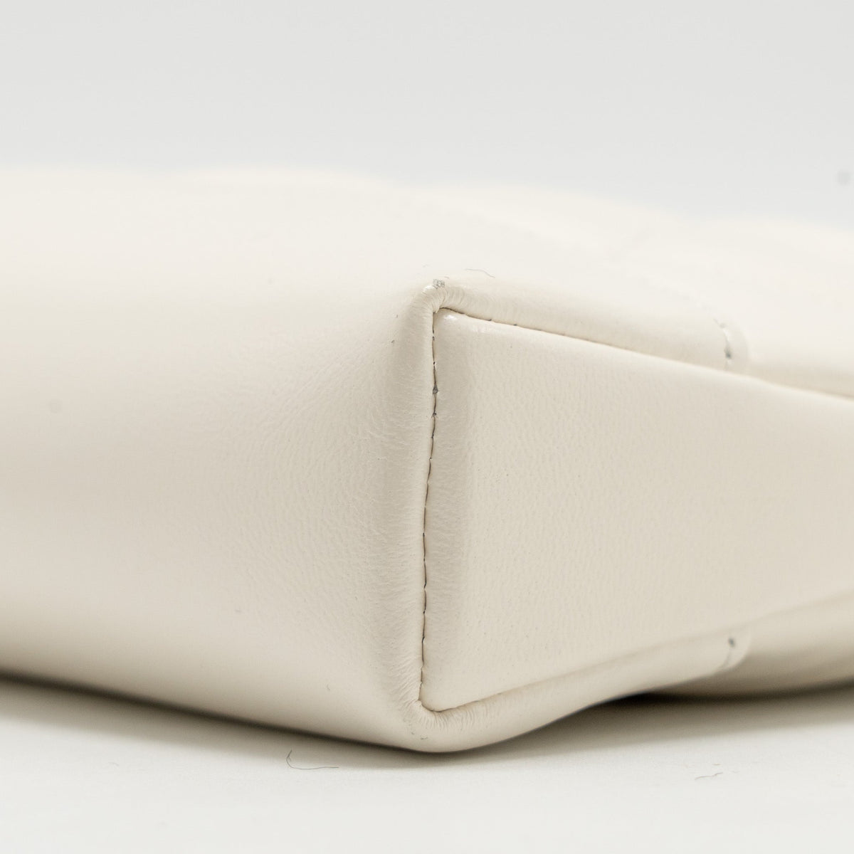 chanel-mini-31-clutch-with-chain-shiny-lambskin-white-lghw-microchip-copy
