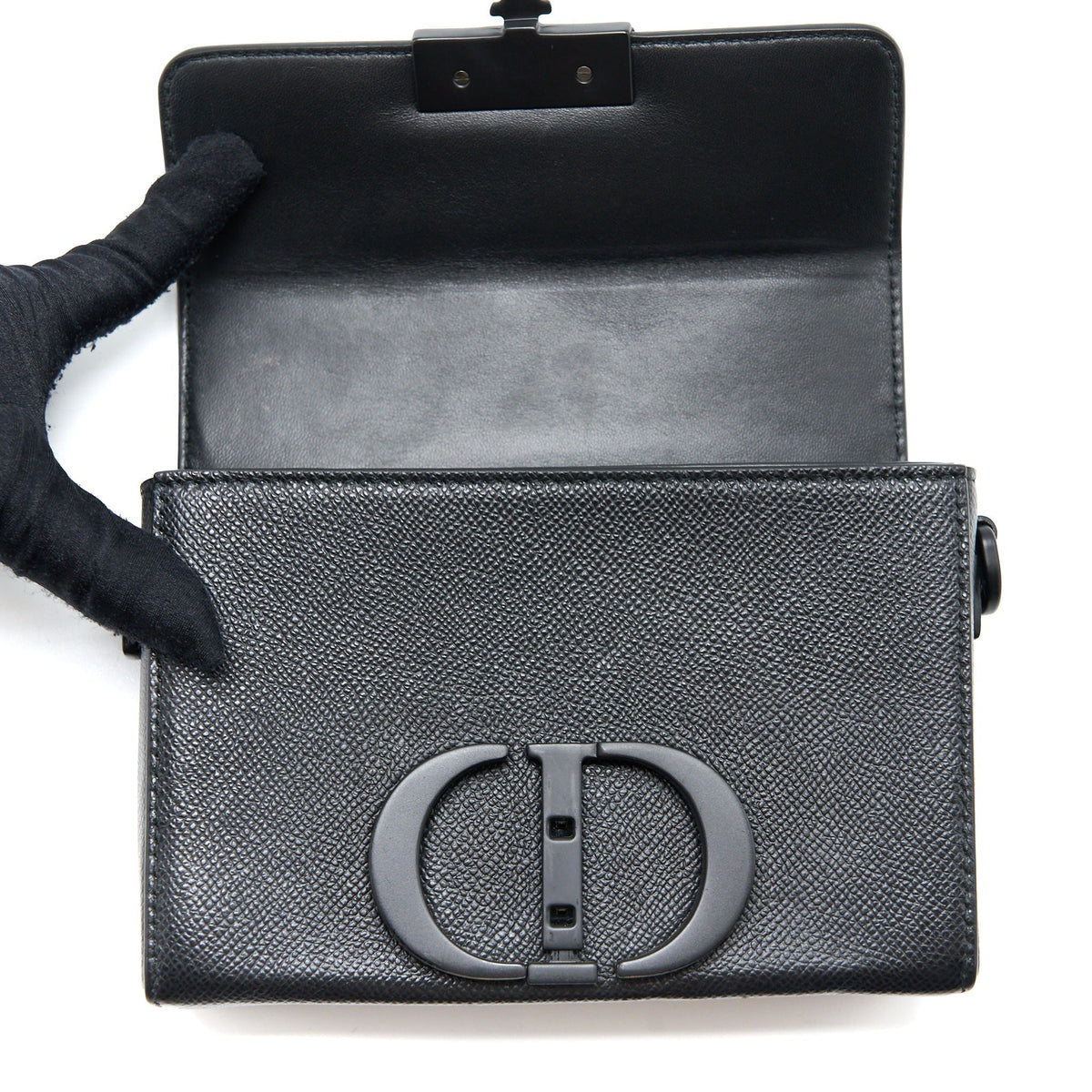dior-30-montaigne-box-calfskin-black-with-black-hardware