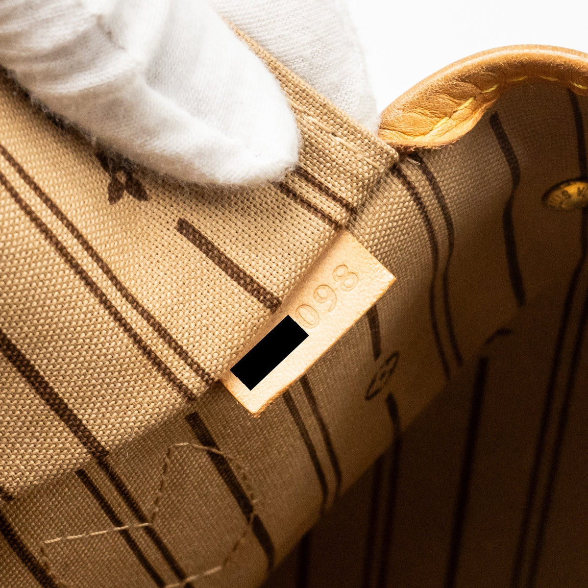 louis-vuitton-neverfull-mm-monogram-canvas-ghw-10