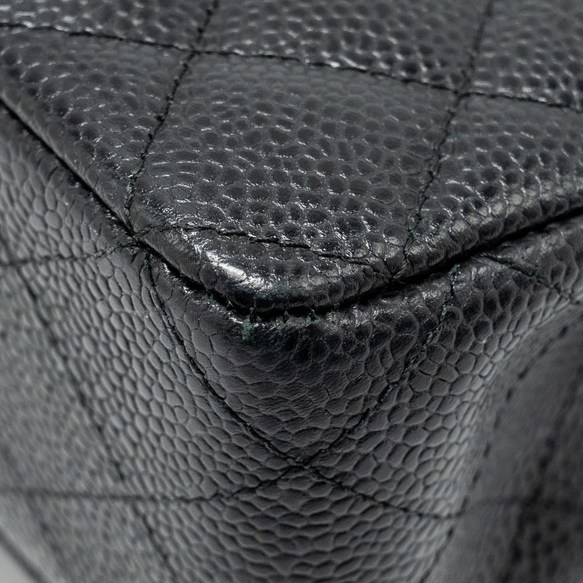 chanel-medium-classic-double-flap-bag-caviar-black-ghw-26