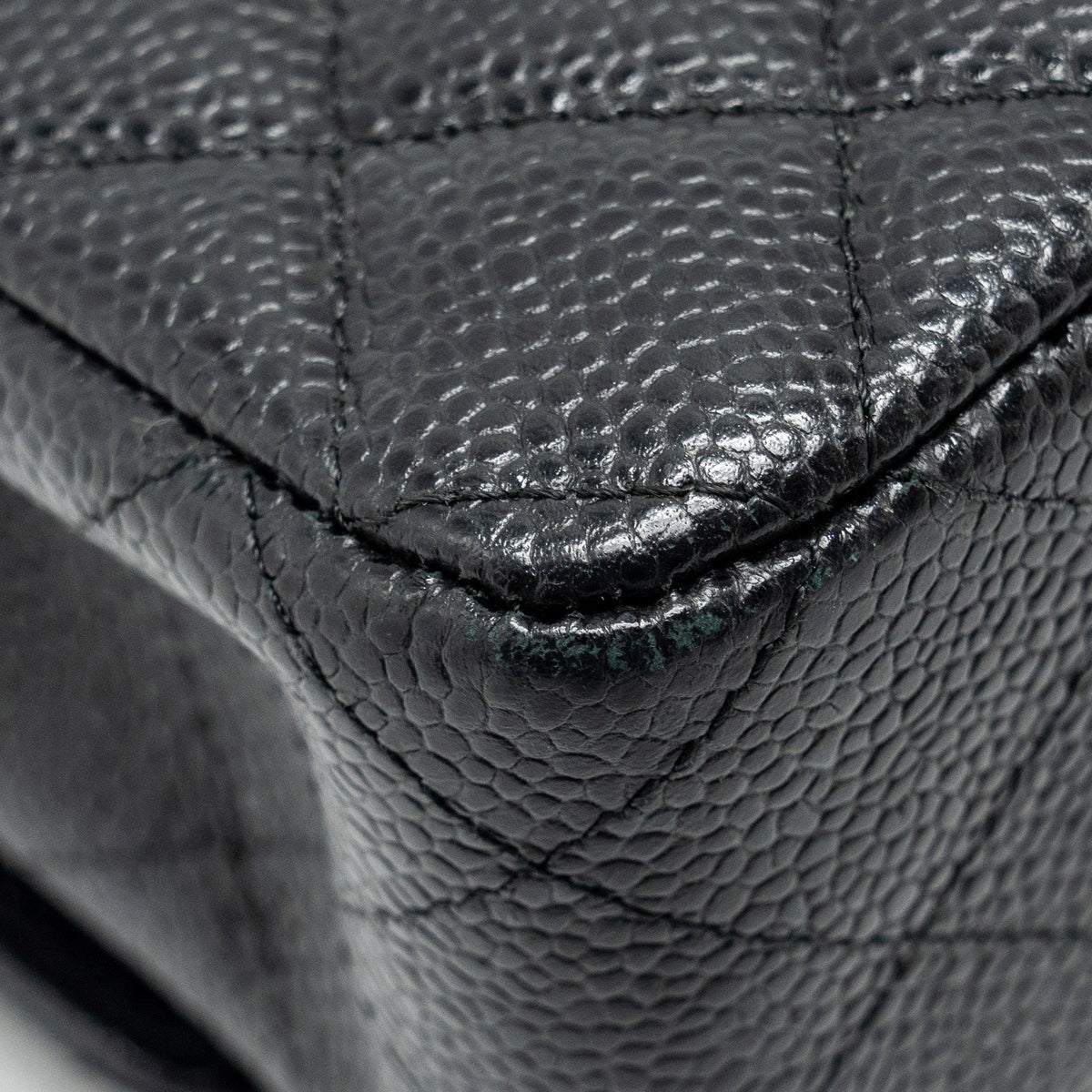 chanel-medium-classic-double-flap-bag-caviar-black-ghw-26