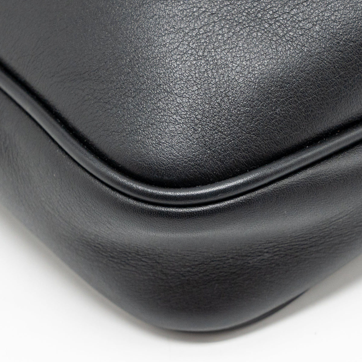 balenciaga-rodeo-sling-pochette-calfskin-black-ghw