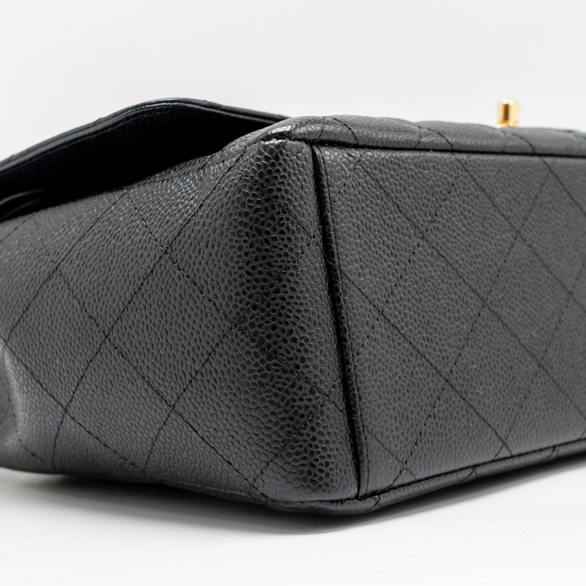 chanel-maxi-classic-double-flap-bag-caviar-black-ghw-1