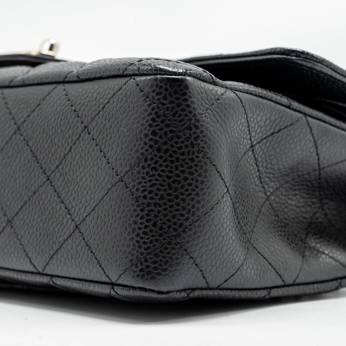 chanel-medium-classic-double-flap-bag-caviar-black-shw-8