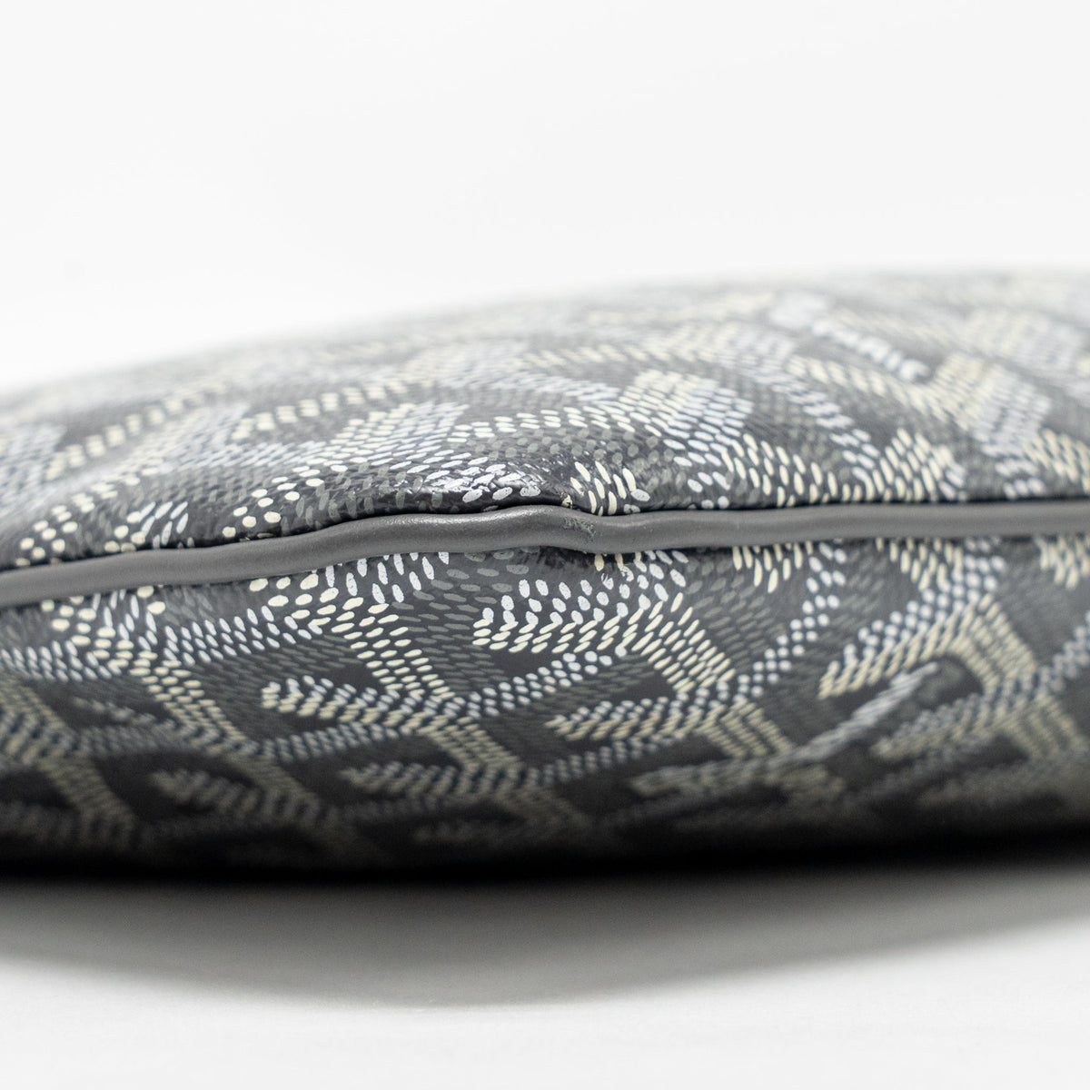 goyard-senat-mm-pouch-goyardline-canvas-grey-shw-1