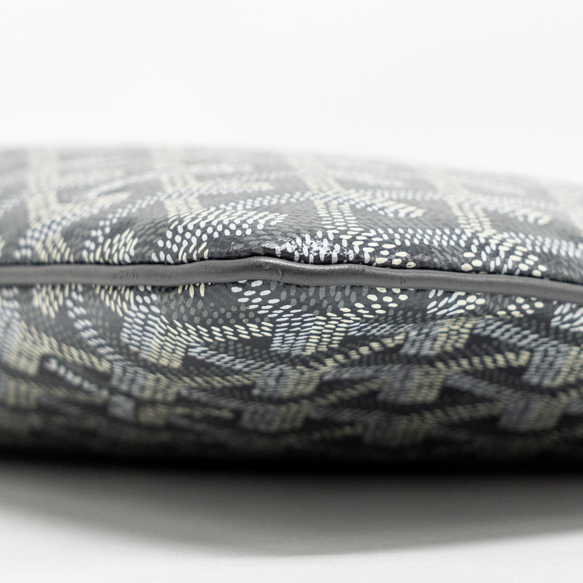 goyard-senat-mm-pouch-goyardline-canvas-grey-shw-1