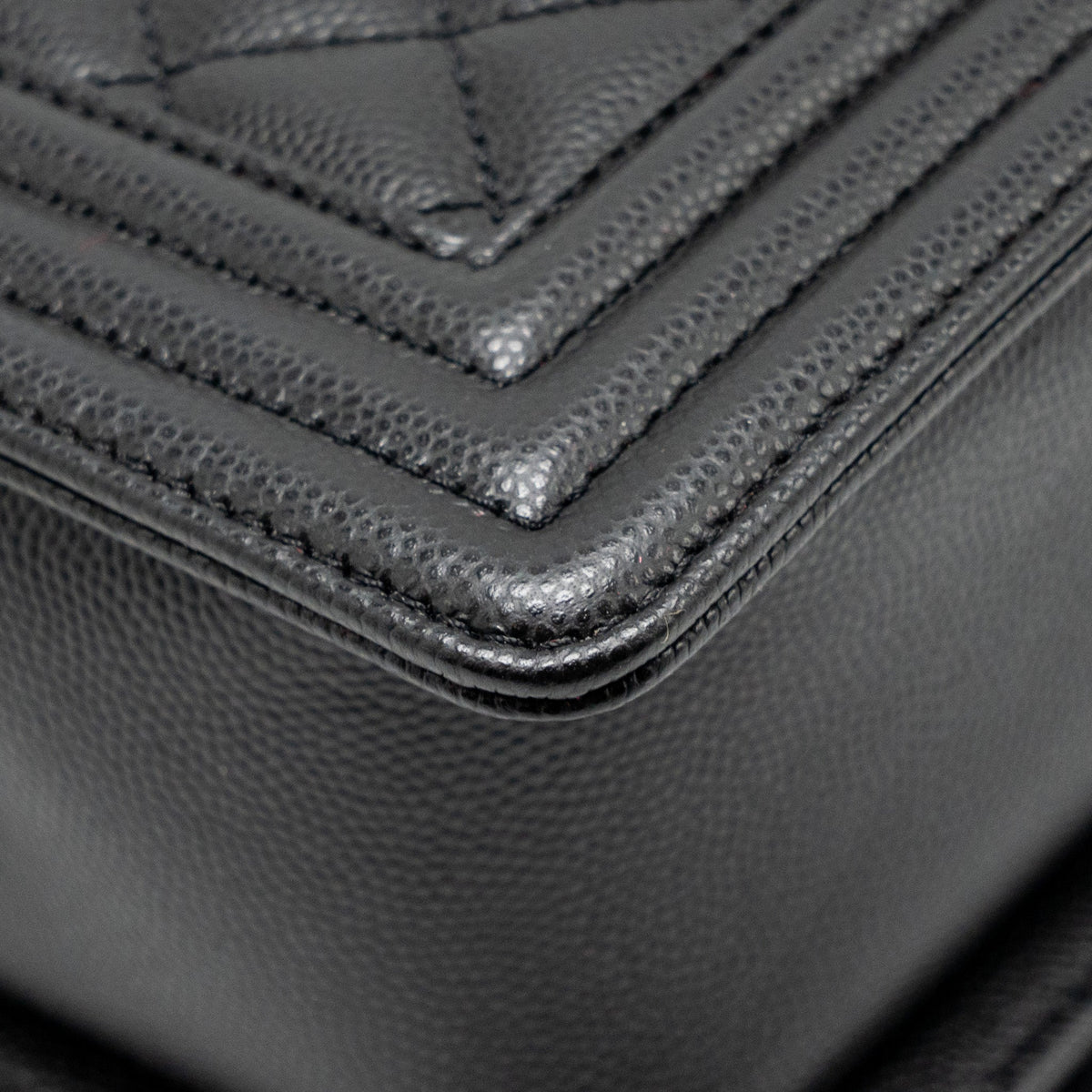 chanel-new-medium-boy-bag-caviar-black-ghw-microchip