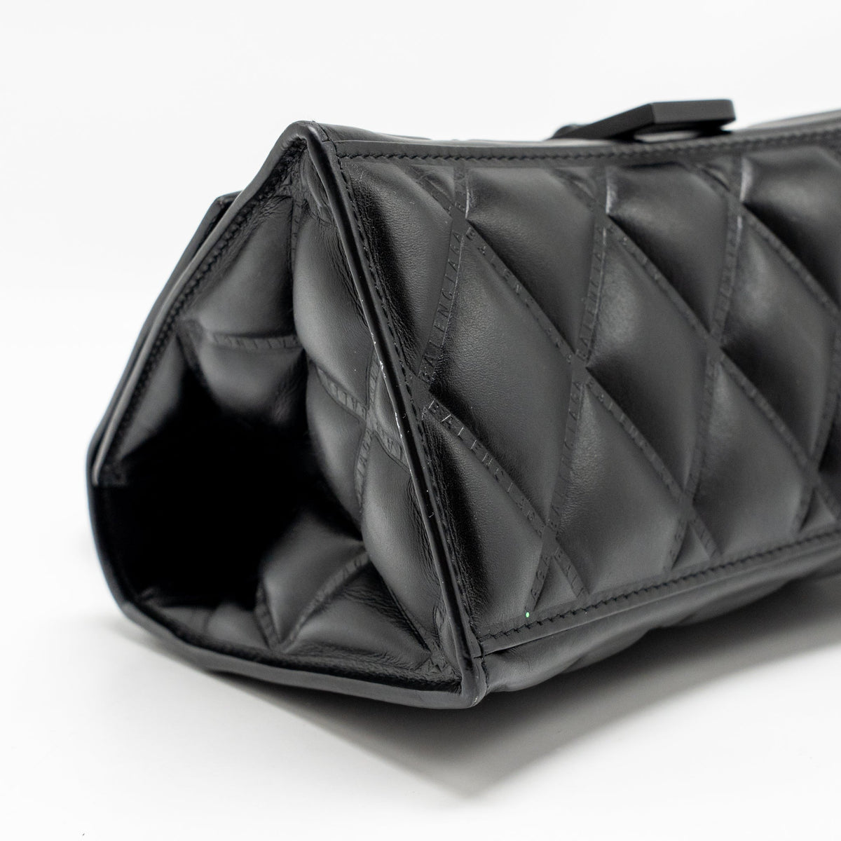balenciaga-small-hourglass-bag-quilted-calfskin-so-black