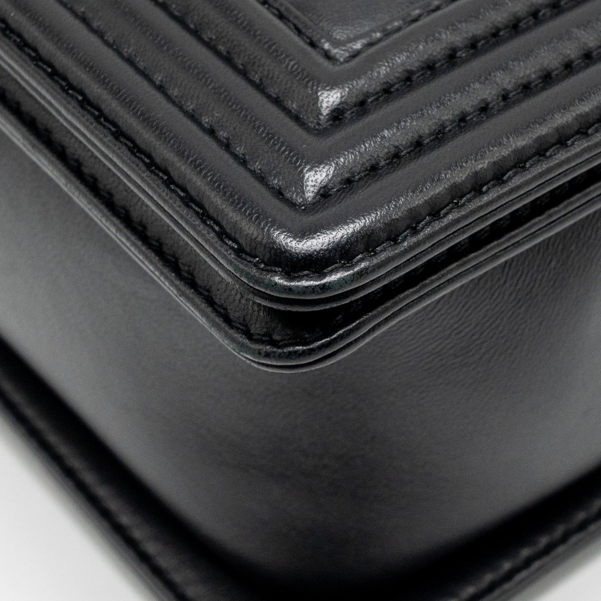 chanel-medium-boy-bag-lambskin-black-ruthenium-hardware-1