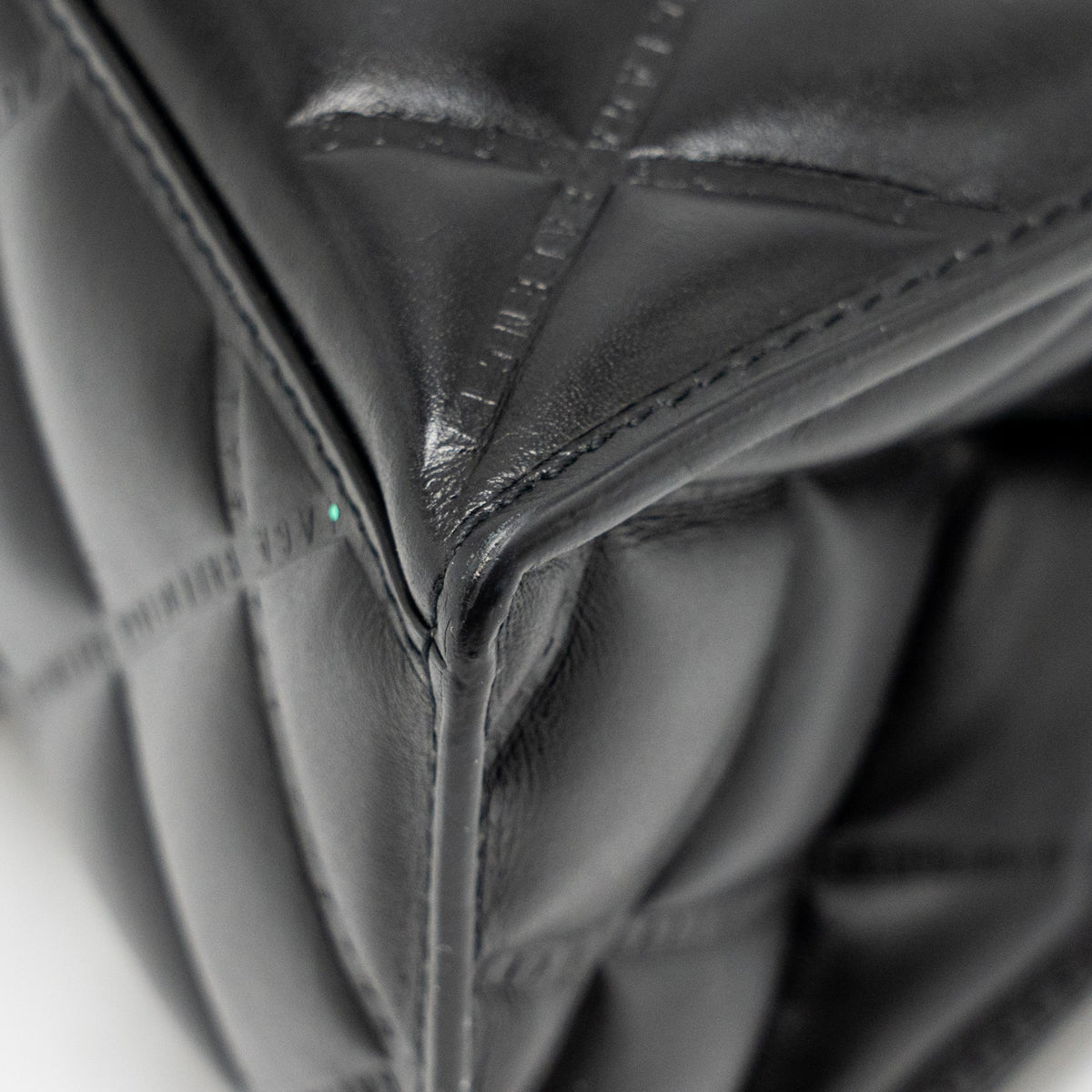 balenciaga-small-hourglass-bag-quilted-calfskin-so-black