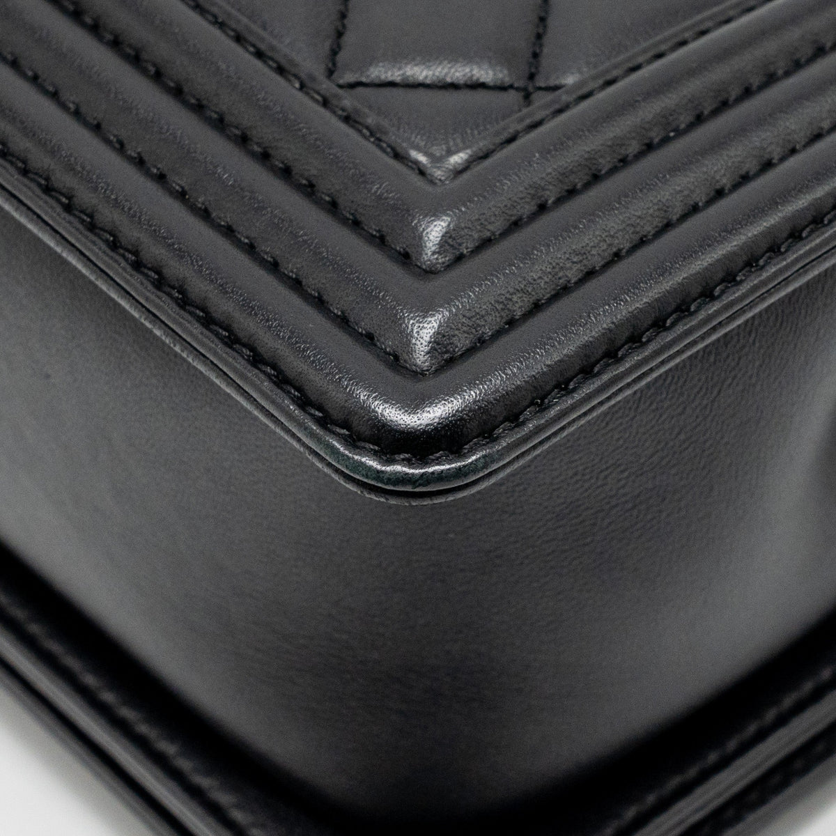 chanel-medium-boy-bag-lambskin-black-ruthenium-hardware-1