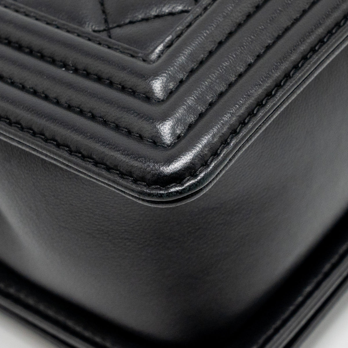 chanel-medium-boy-bag-lambskin-black-ruthenium-hardware-1