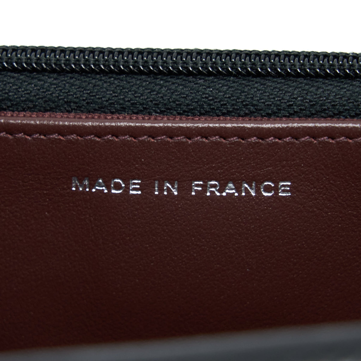 chanel-classic-wallet-on-chain-caviar-black-shwmicrochip
