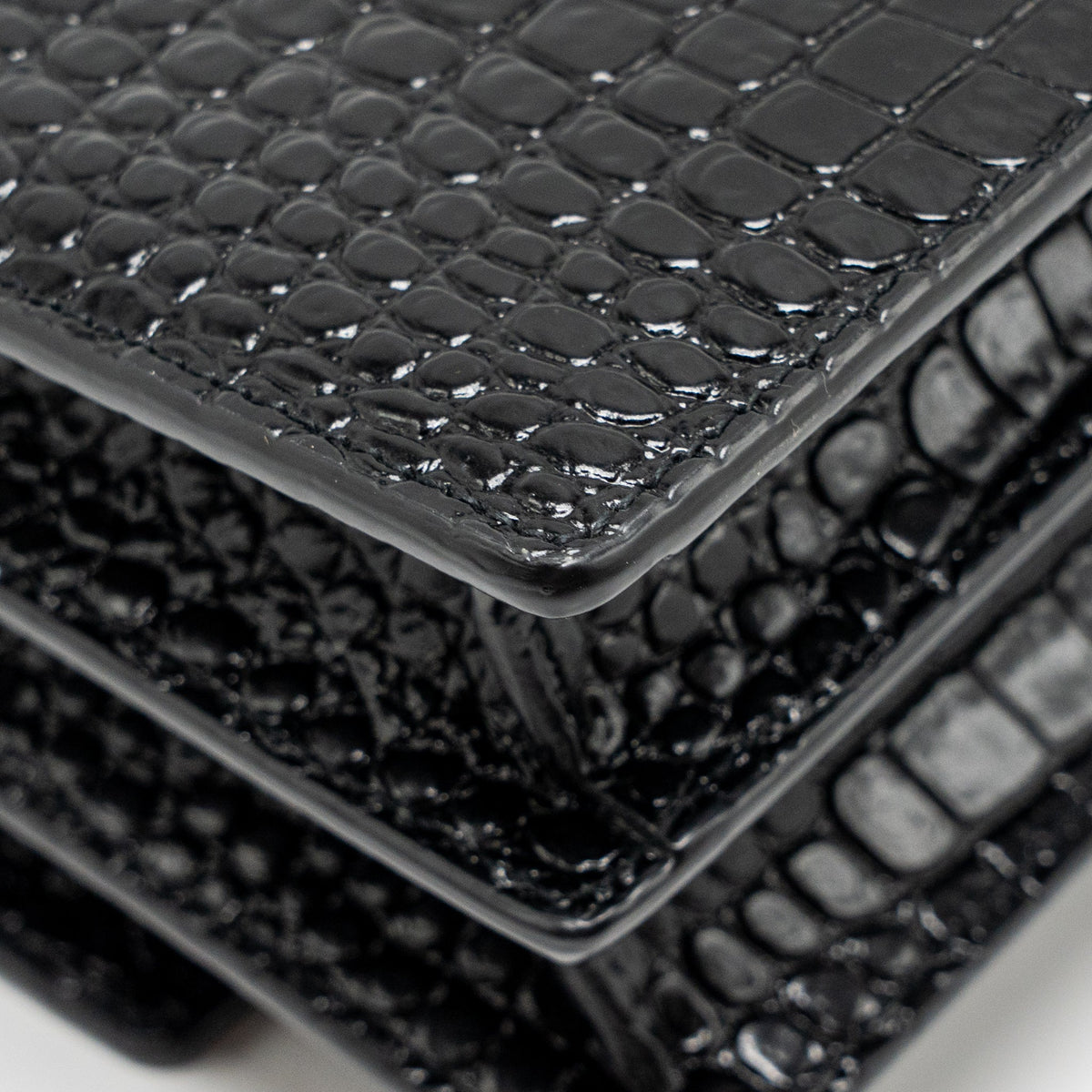 saint-laurent-ysl-sunset-medium-crocodile-embossed-calfskin-black-ghw