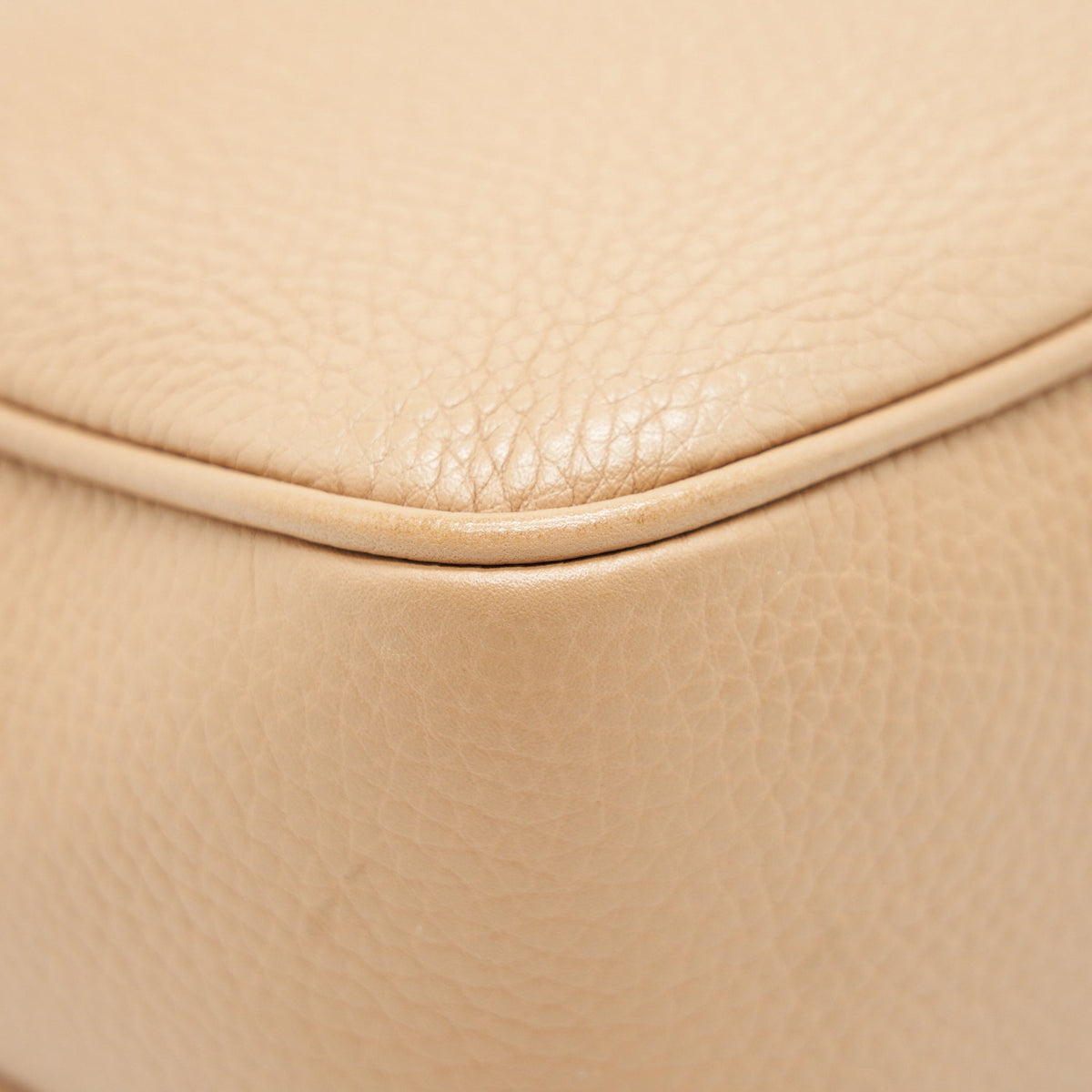 gucci-disco-camera-bag-in-beige