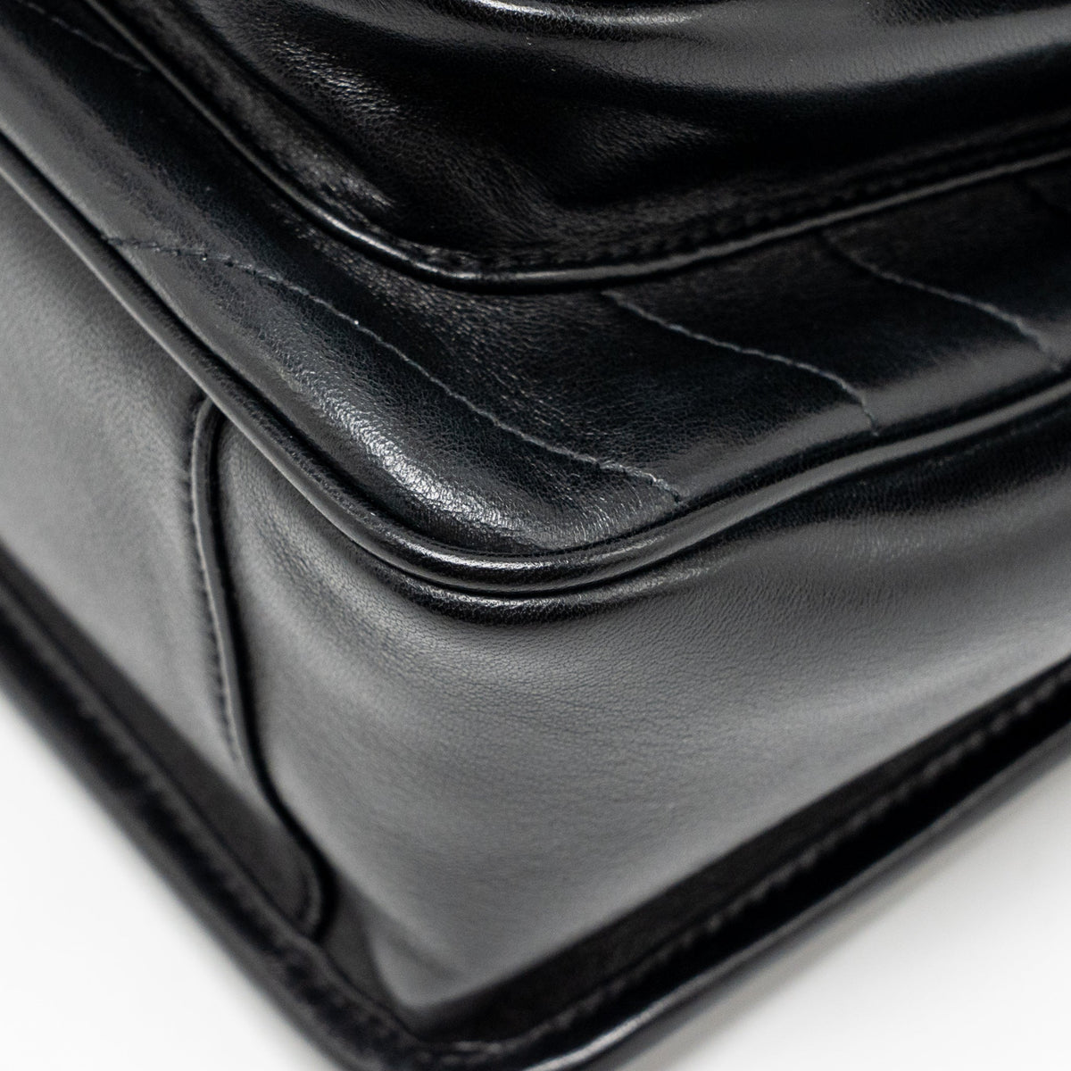 saint-laurent-medium-niki-bag-lambskin-black-ghw-1
