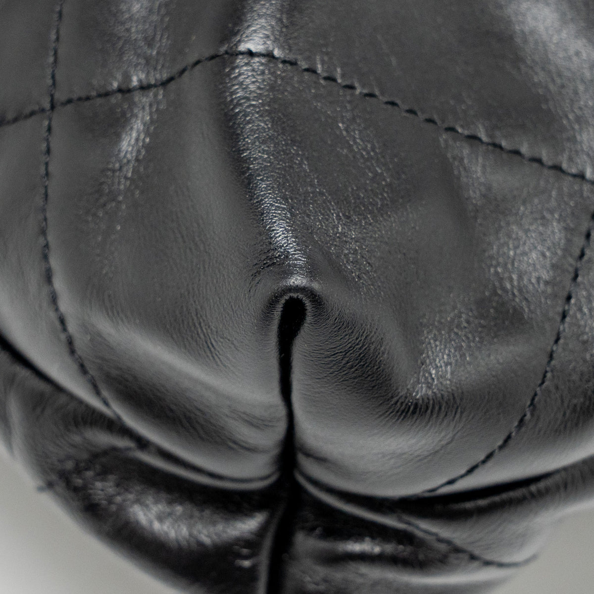 chanel-small-22-shiny-calfskin-black-shw-microchip
