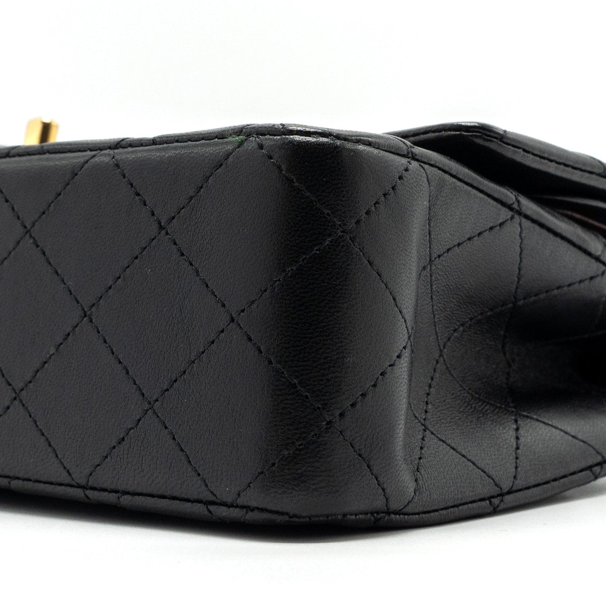 chanel-medium-classic-double-flap-bag-lambskin-black-ghw-3