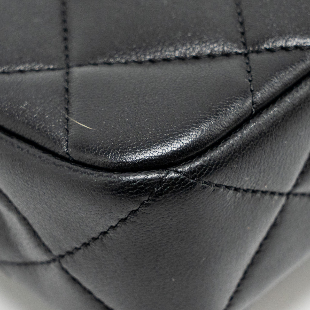 chanel-pearl-crush-mini-square-flap-bag-lambskin-black-ghw-microchip-copy