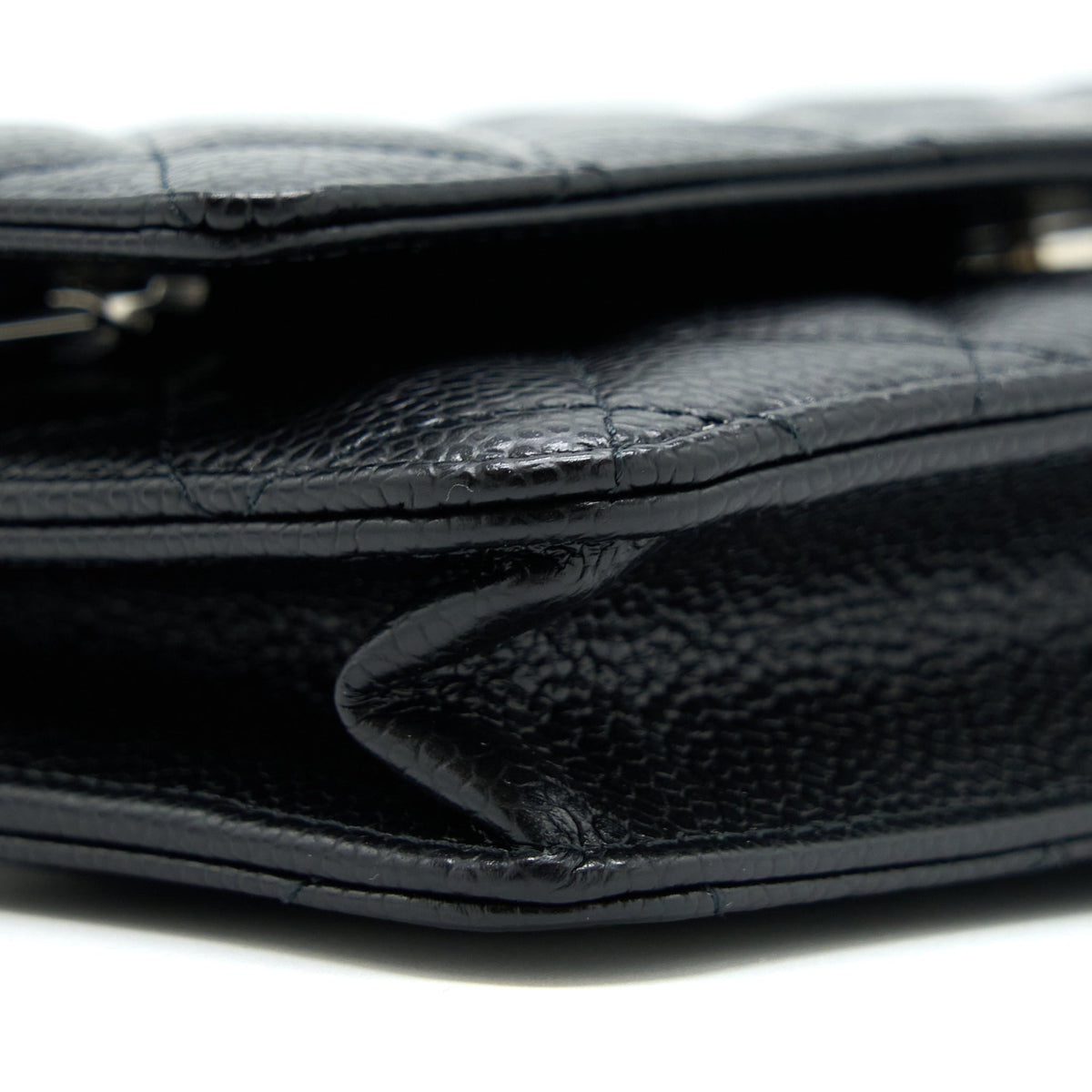 chanel-classic-wallet-on-chain-caviar-black-shw-microchip-3