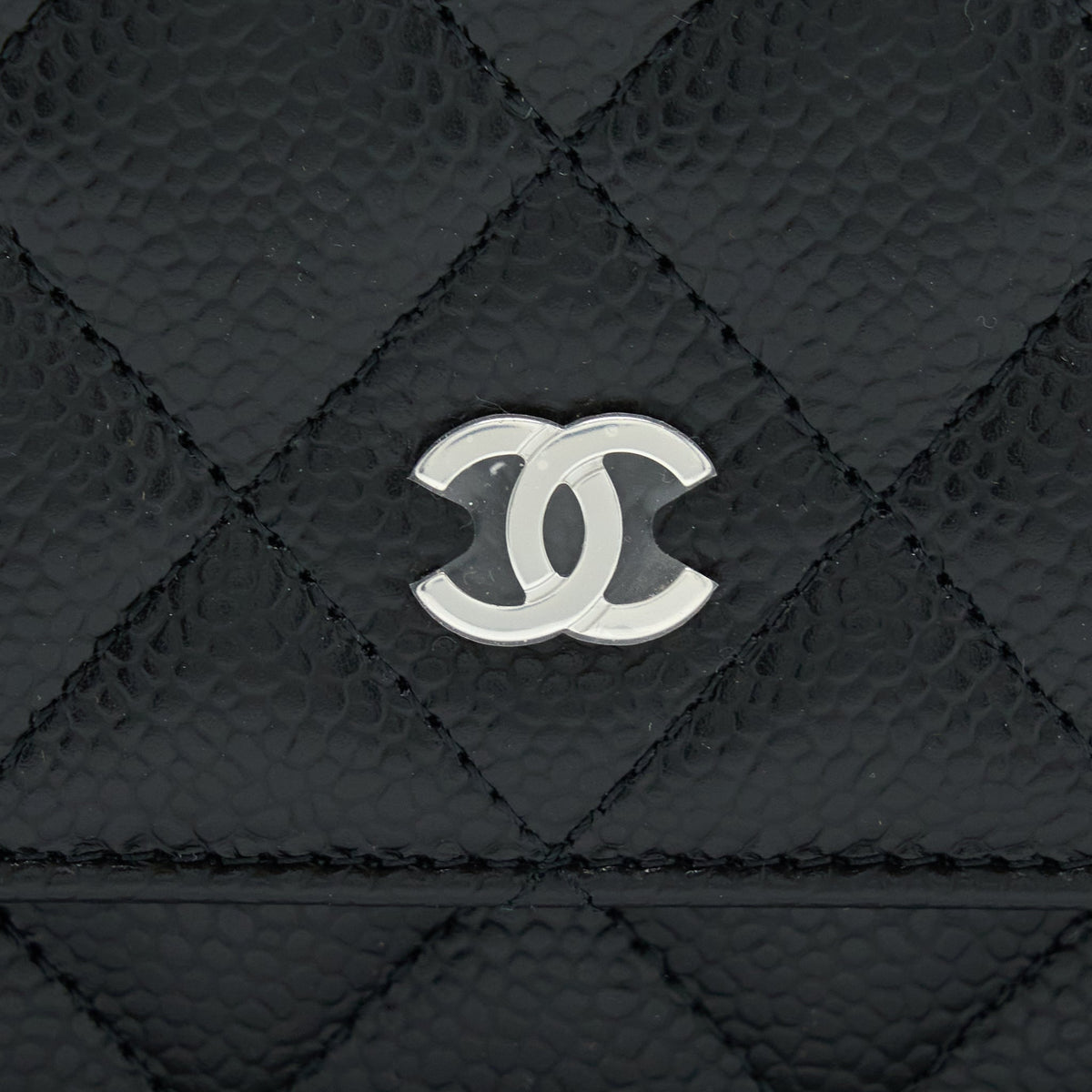 chanel-classic-wallet-on-chain-caviar-black-shw-microchip-3