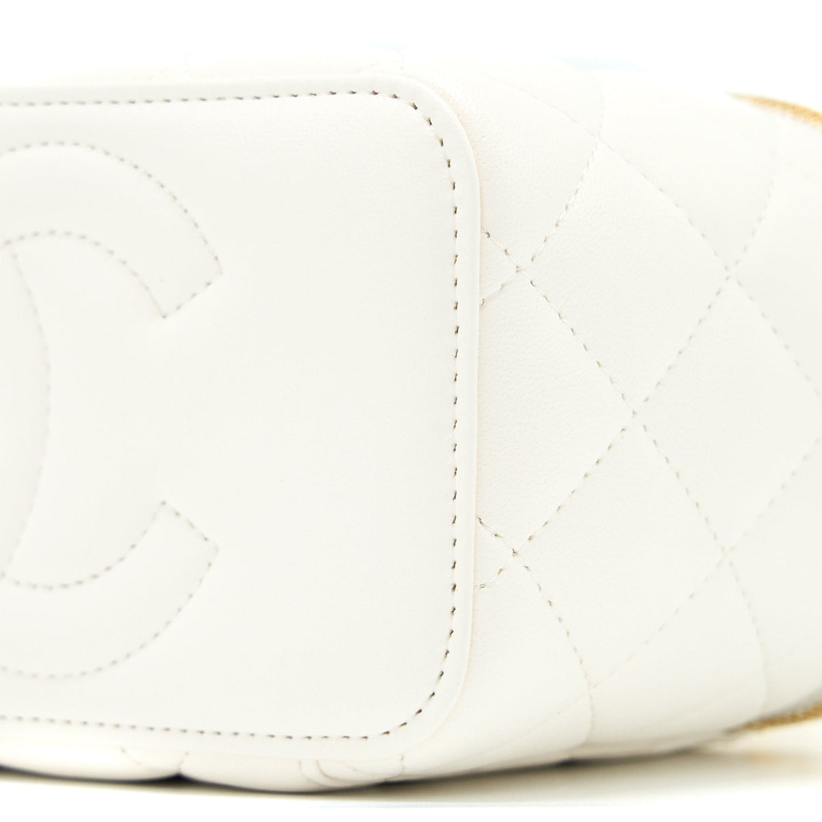 chanel-coco-letter-long-vanity-with-chain-lambskin-white-ghw