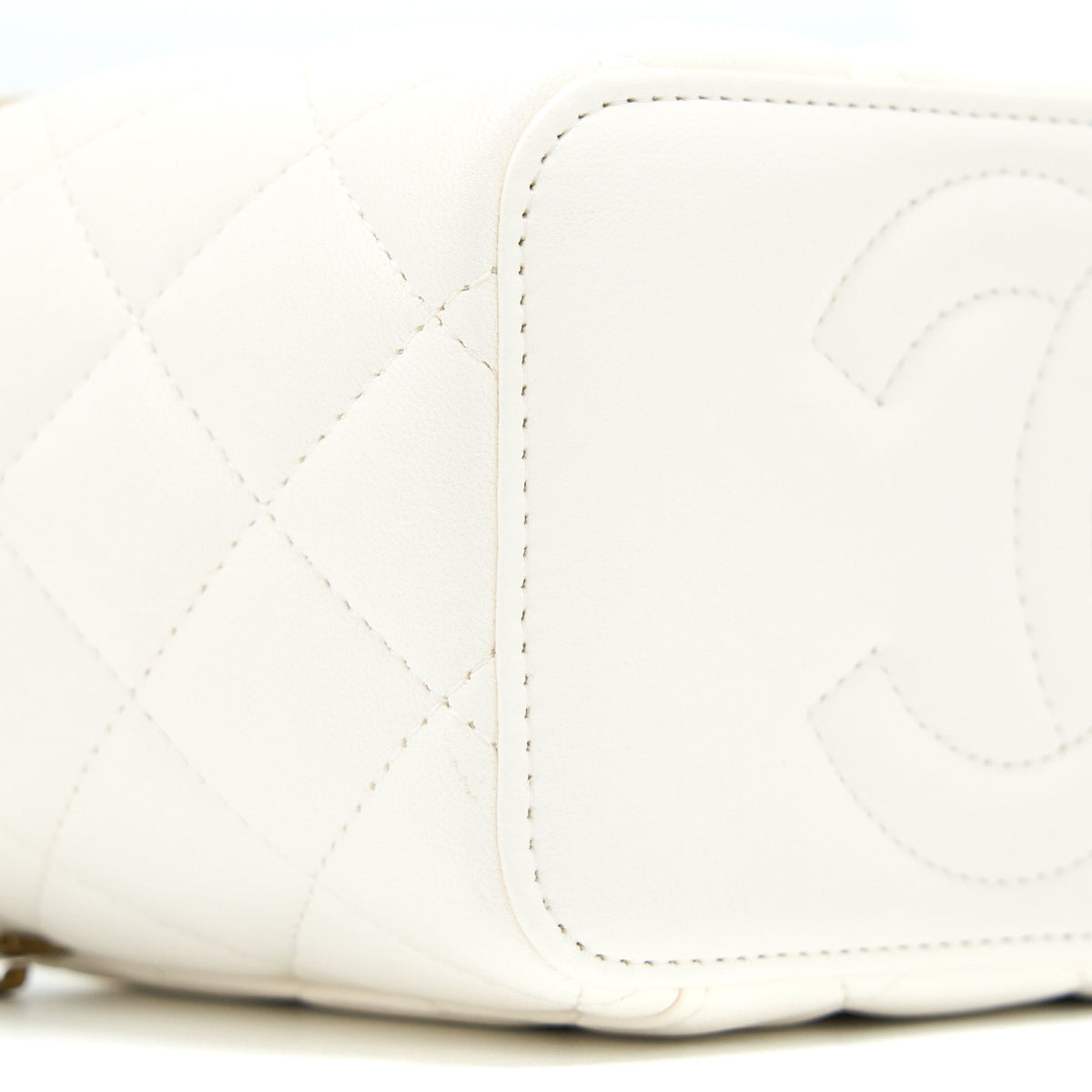 chanel-coco-letter-long-vanity-with-chain-lambskin-white-ghw