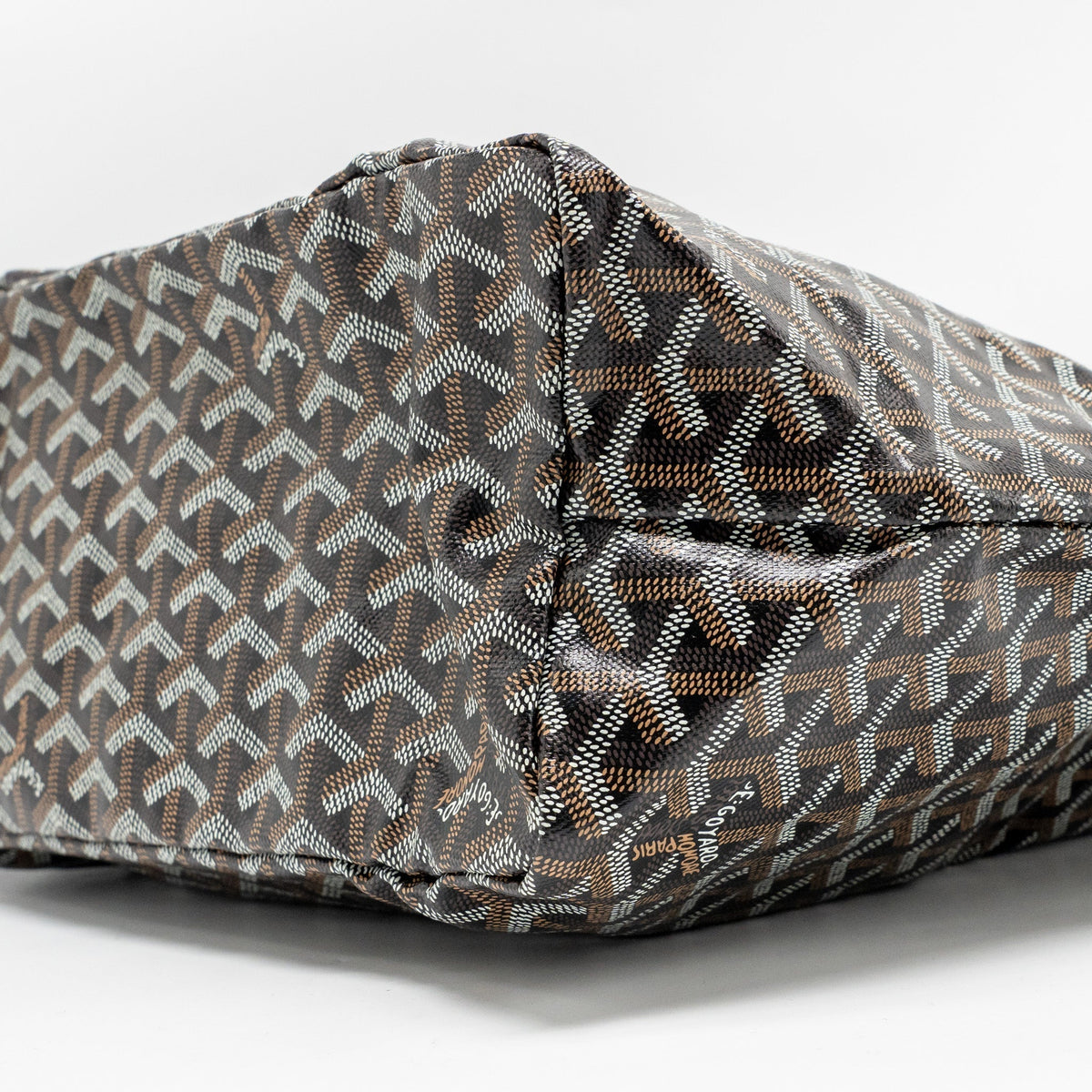 goyard-saint-louis-pm-tote-bag-goyardine-canvas-calfskin-black-shw-4