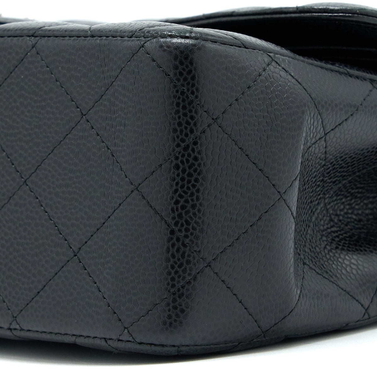 chanel-classic-jumbo-double-flap-bag-caviar-black-shw