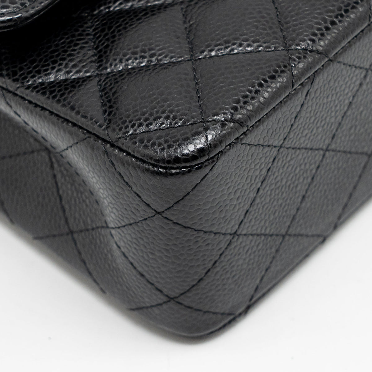 chanel-medium-classic-double-flap-bag-caviar-black-shw-15