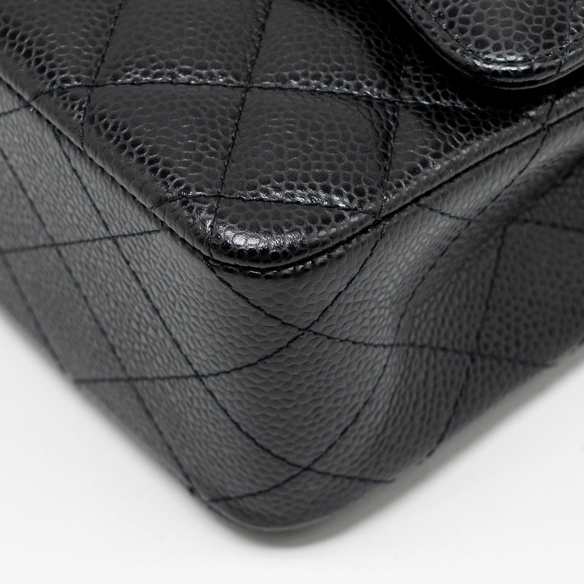 chanel-medium-classic-double-flap-bag-caviar-black-shw-15