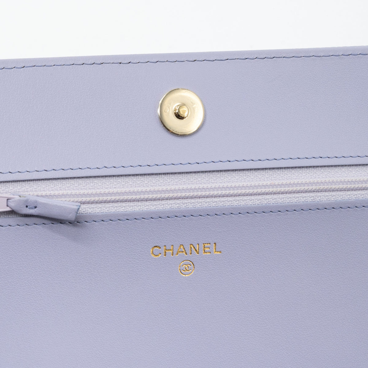 chanel-boy-wallet-on-chain-caviar-lialic-light-purple-lghw-microchip