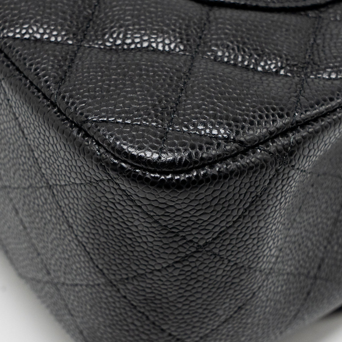 chanel-jumbo-classic-double-flap-bag-caviar-black-ghw-13