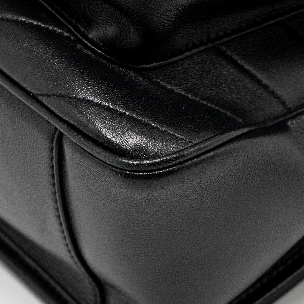 saint-laurent-large-niki-bag-lambskin-black-ghw