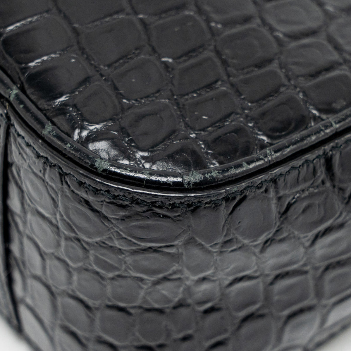 saint-laurent-ysl-hobo-shoulder-bag-croc-embossed-calfskin-black-ghw