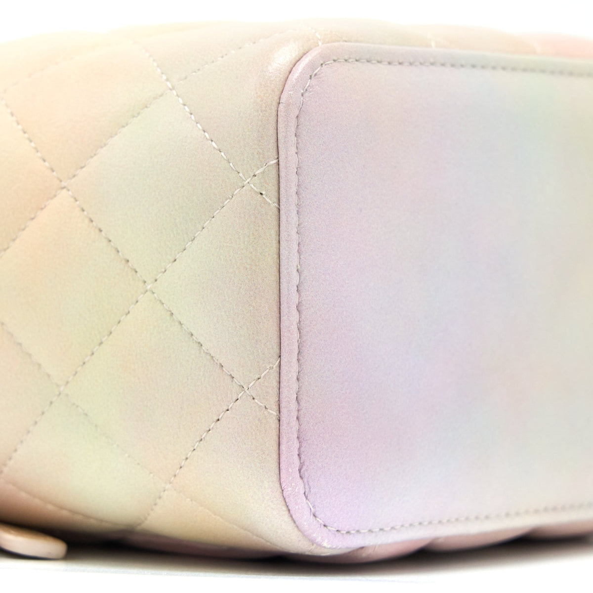chanel-22p-top-handle-long-vanity-case-lambskin-multicolor-ghw