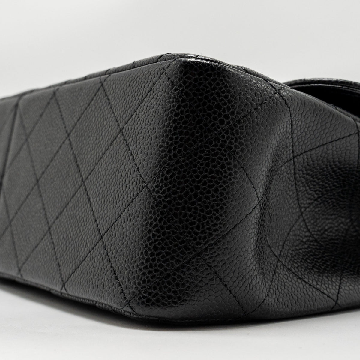 chanel-jumbo-classic-double-flap-bag-caviar-black-ghw-copy