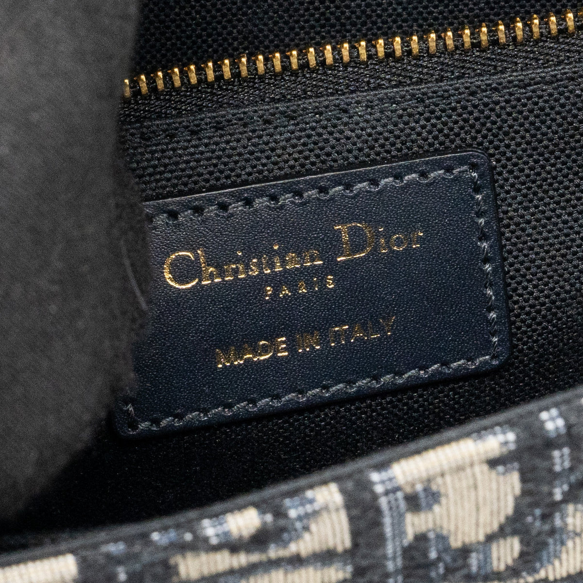 dior-montaigne-30-medium-bag-oblique-jacquard-ghw-1