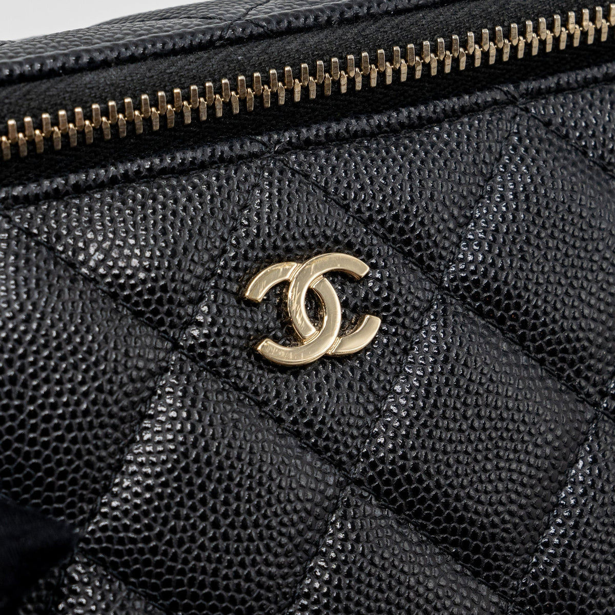 chanel-long-vanity-case-caviar-black-lghw-1