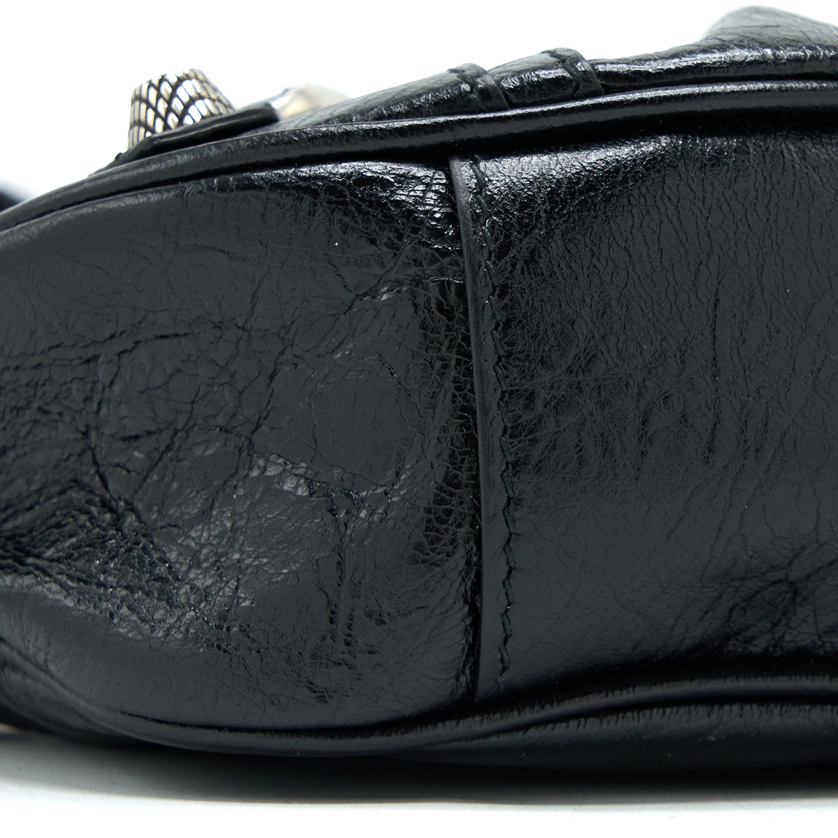 balenciaga-le-cagole-xs-shoulder-bag-arena-lambskin-black-shw