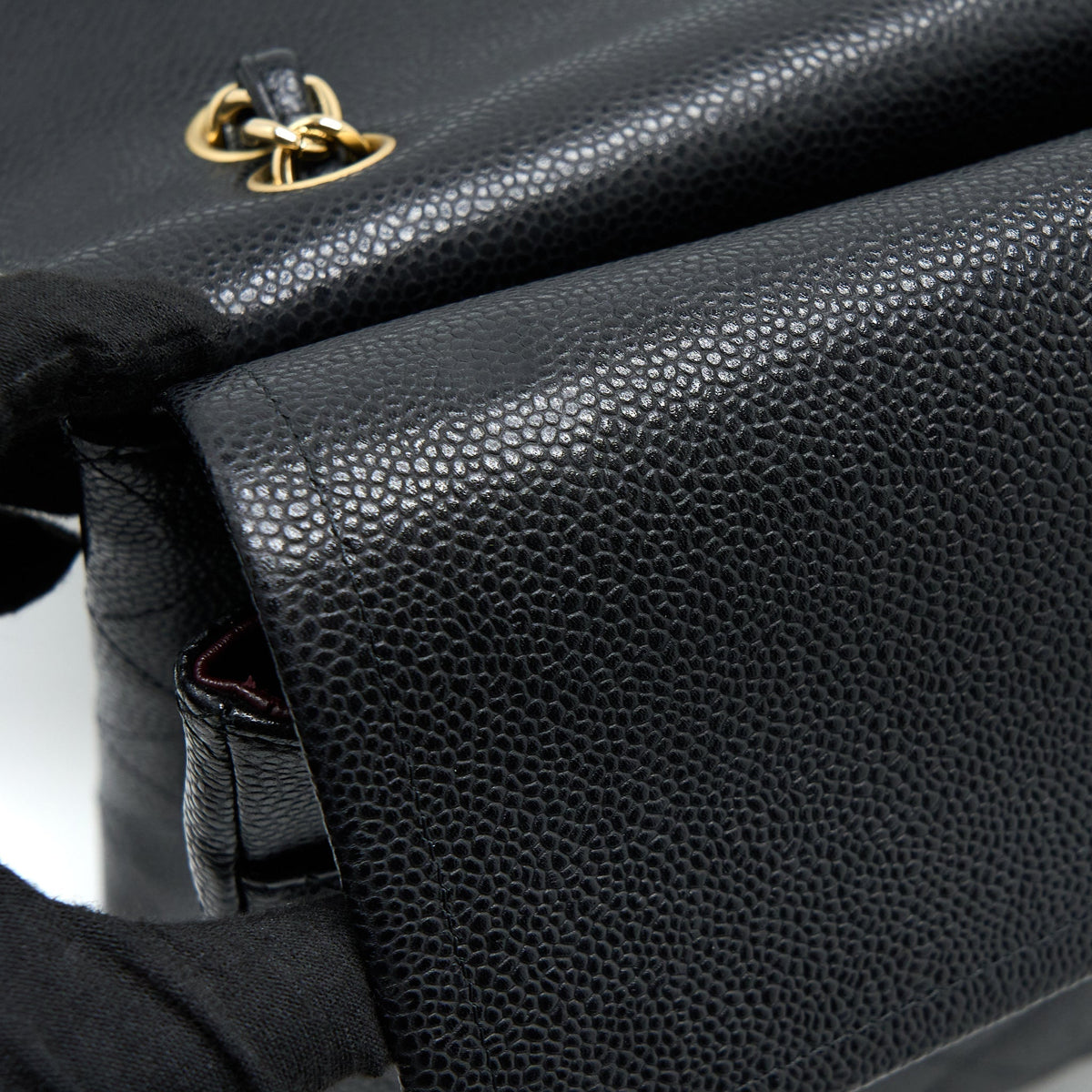 chanel-maxi-classic-double-flap-bag-caviar-black-ghw