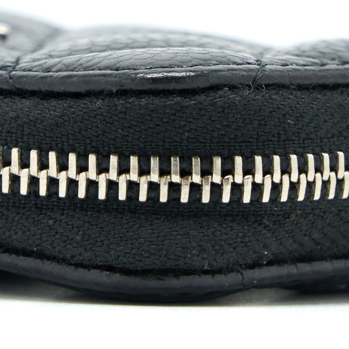 chanel-small-zip-card-holder-caviar-black-shw