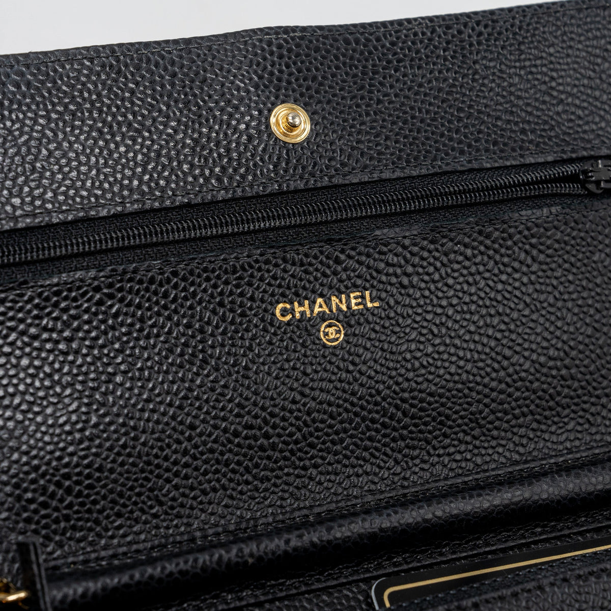 chanel-classic-wallet-on-chain-black-caviar-black-ghw