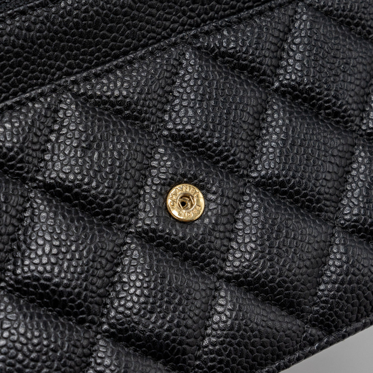 chanel-classic-wallet-on-chain-black-caviar-black-ghw