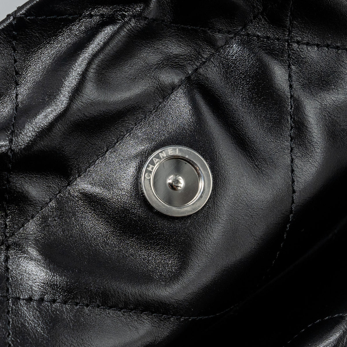 chanel-medium-22-bag-shiny-calfskin-black-shw-microchip