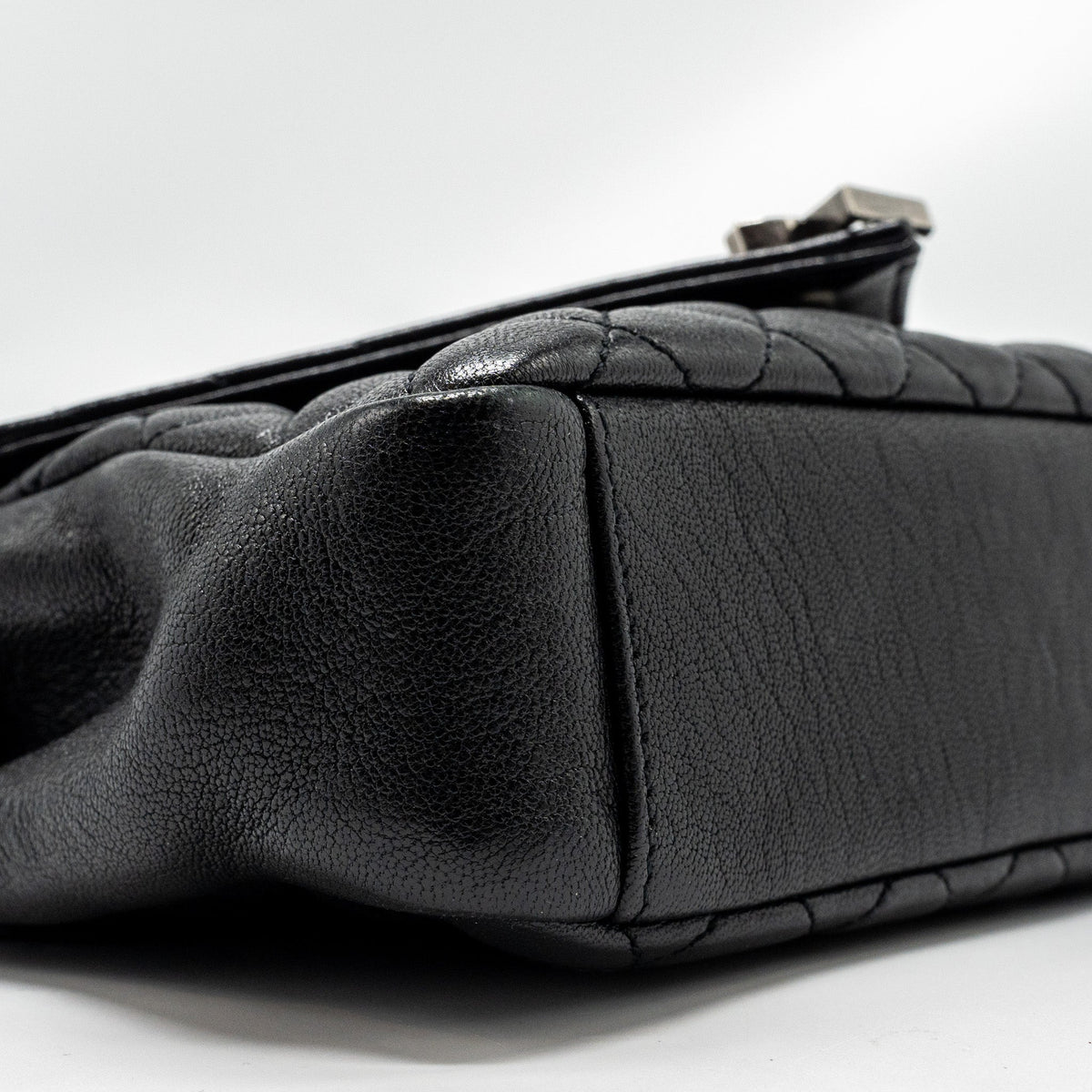 saint-laurent-college-flap-bag-lambskin-black-ruthenium-shw