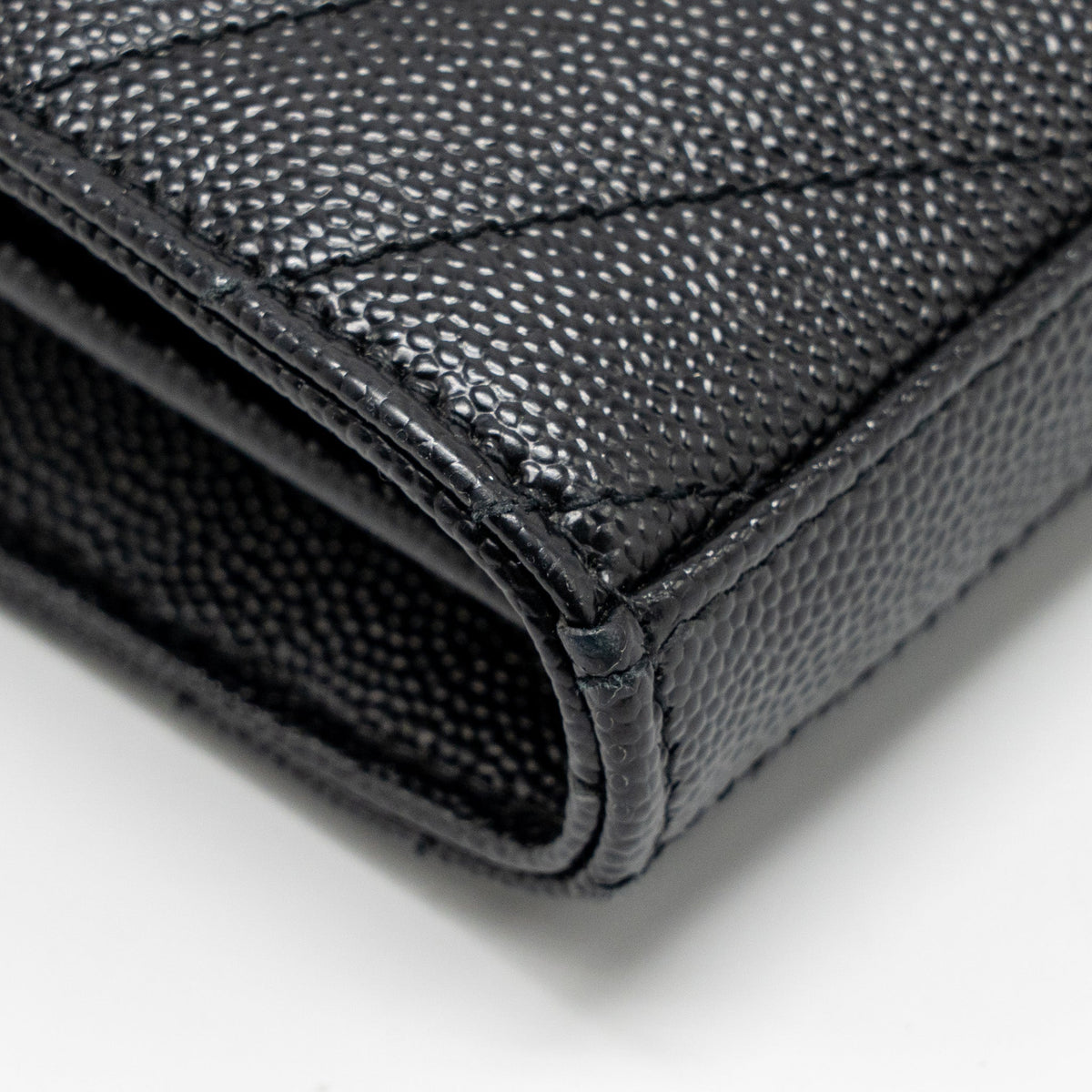 saint-laurent-ysl-envelope-chain-wallet-calfskin-black-shw-copy