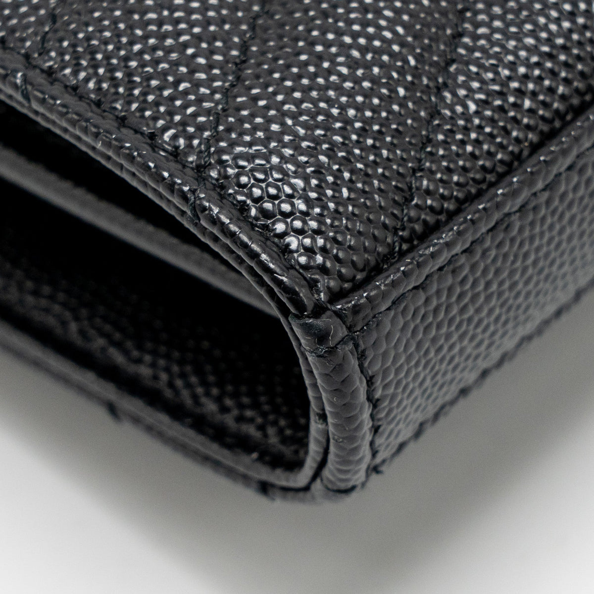 saint-laurent-ysl-envelope-chain-wallet-calfskin-black-shw-copy