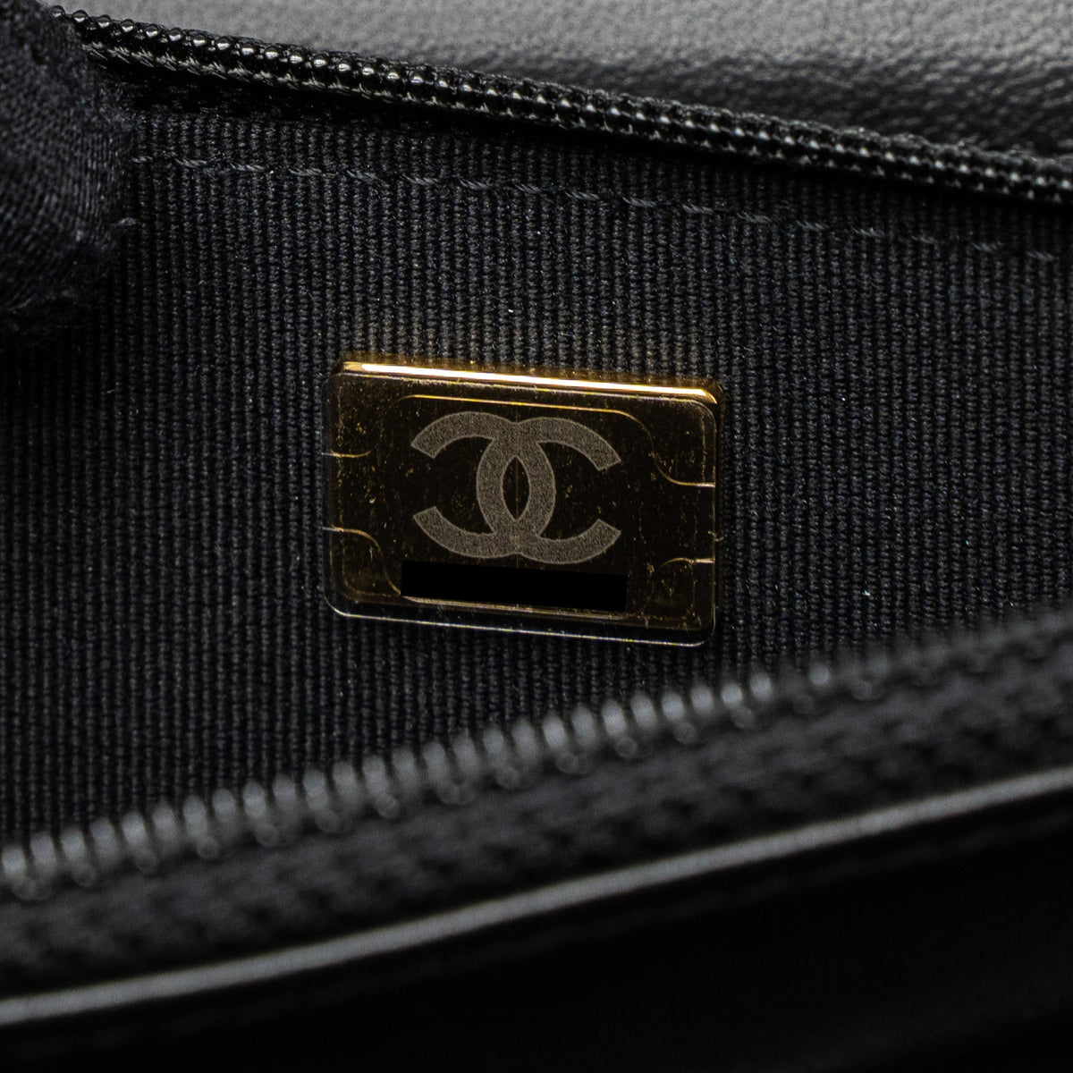 chanel-detail-top-handle-wallet-on-chain-lambskin-black-brushed-ghw-microchip
